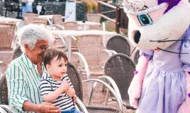 Club enfant à bonne anse plage avec la mascotte Lilly