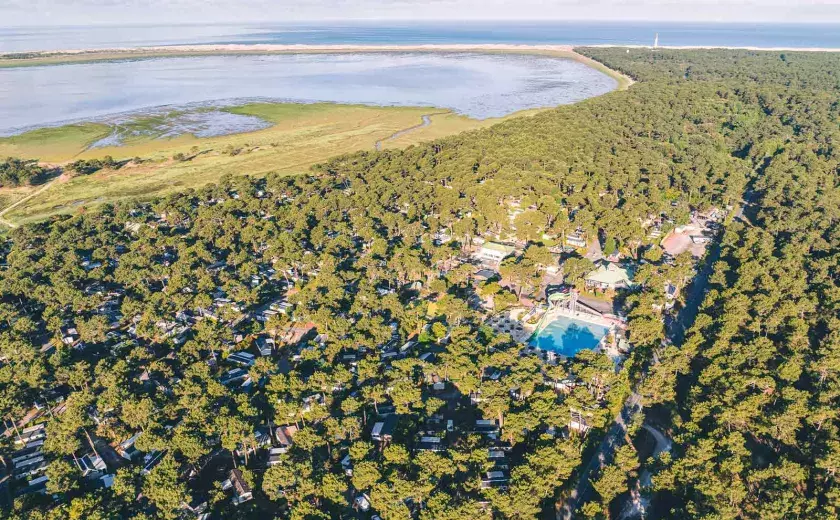 La magnifique vue aérienne du camping Siblu Villages Bonne Anse Plage 1